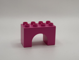 8 nops blok hoog met boog donkerroze Duplo