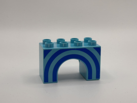 8 nops blok hoog met boog medium azuurblauw met strepen Duplo