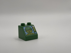 Hulk op schuin blok groen Duplo