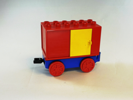 Containerwagon rood met gele schuifdeur Duplo