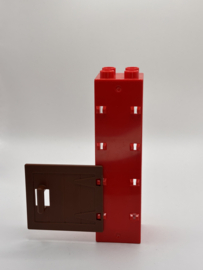 Pilaar rood met staldeur Duplo