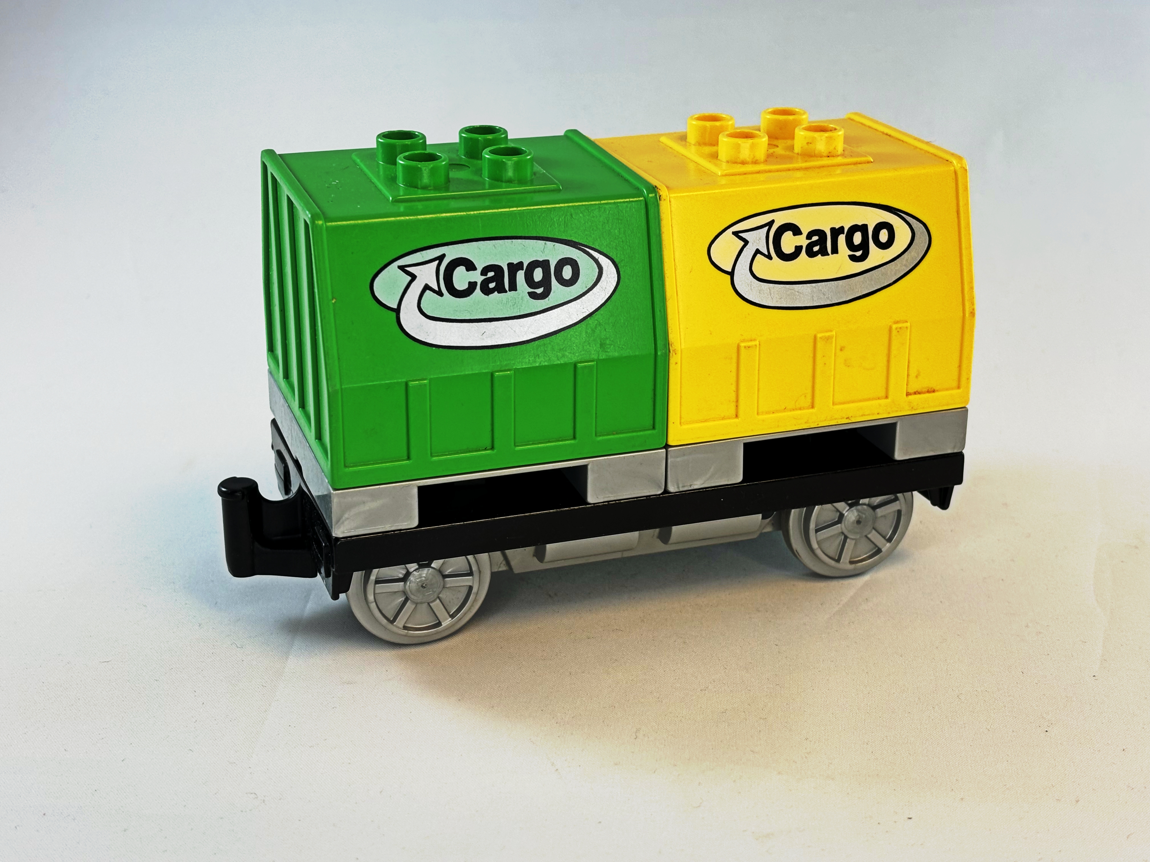 Wagon Cargo groen geel Duplo