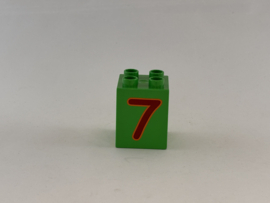 Blok 4 nops hoog felgroen getal 7 Duplo