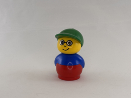 Primo poppetje met pet Duplo
