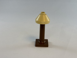 Lamp hoog met beige kap  Duplo