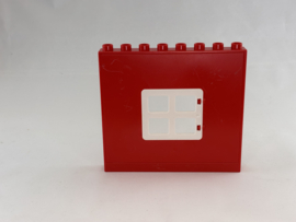 Muur rood met wit raam Duplo