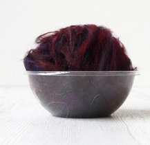 Wool tops mill waste per 50 gram Dark Bordeaux