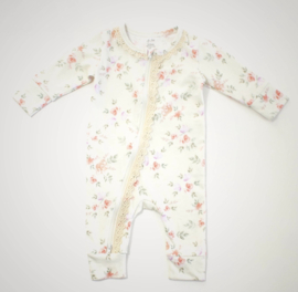 Boxpakje met bloemen | Cream