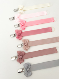La Fillette | Fopspeenketting met strik Licht Grijs