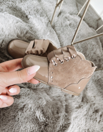 ELI | Boot Emma