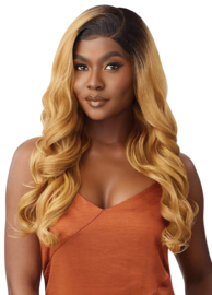 Outre Synthetic 5″ x 5″ Lace Closure Wig – HHB Body Curl 24″