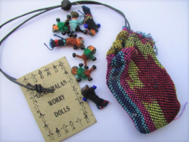 Worry dolls in buidel