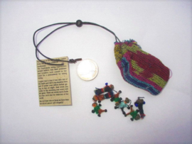 Worry dolls in buidel