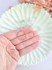 Oorbellen hoops - zilverkleurig - 20mm
