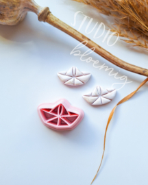 Clay cutter - Pond wanderer - Paper boat