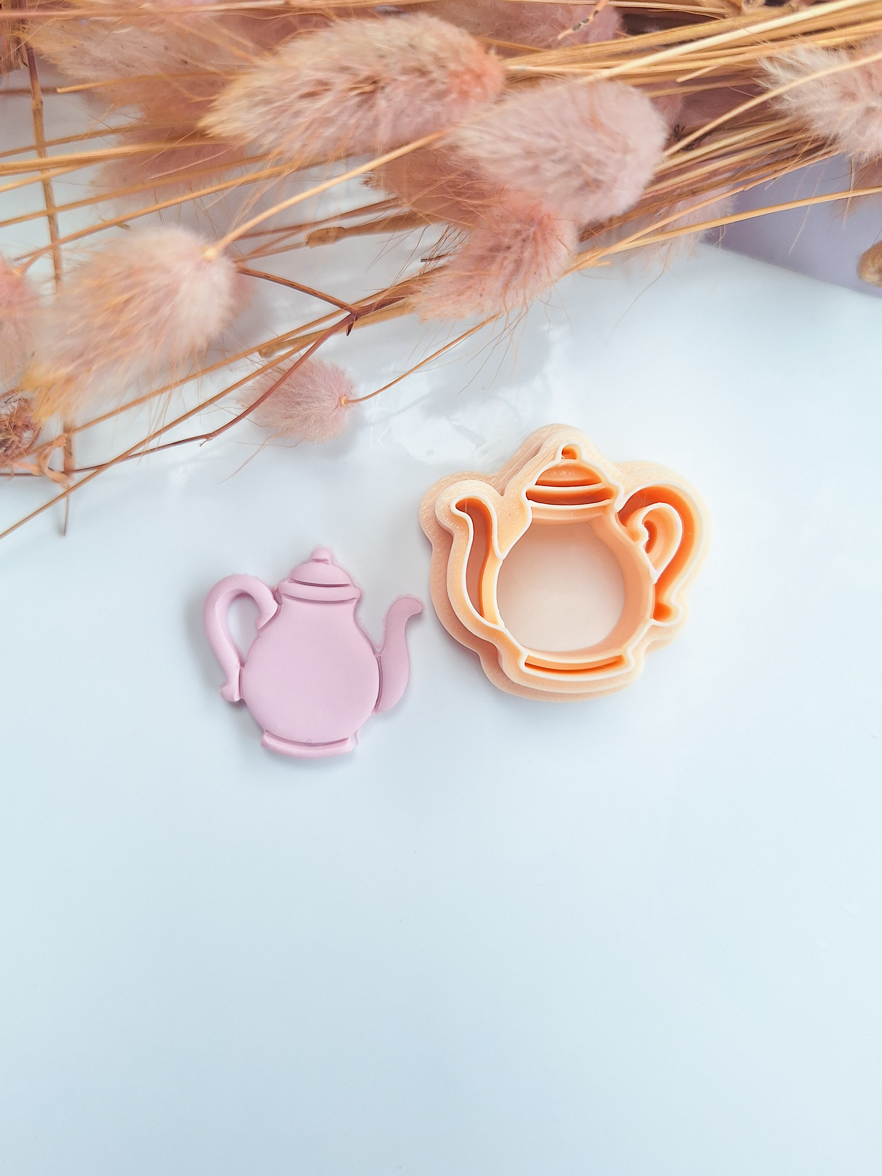 Clay cutter - Tea pot