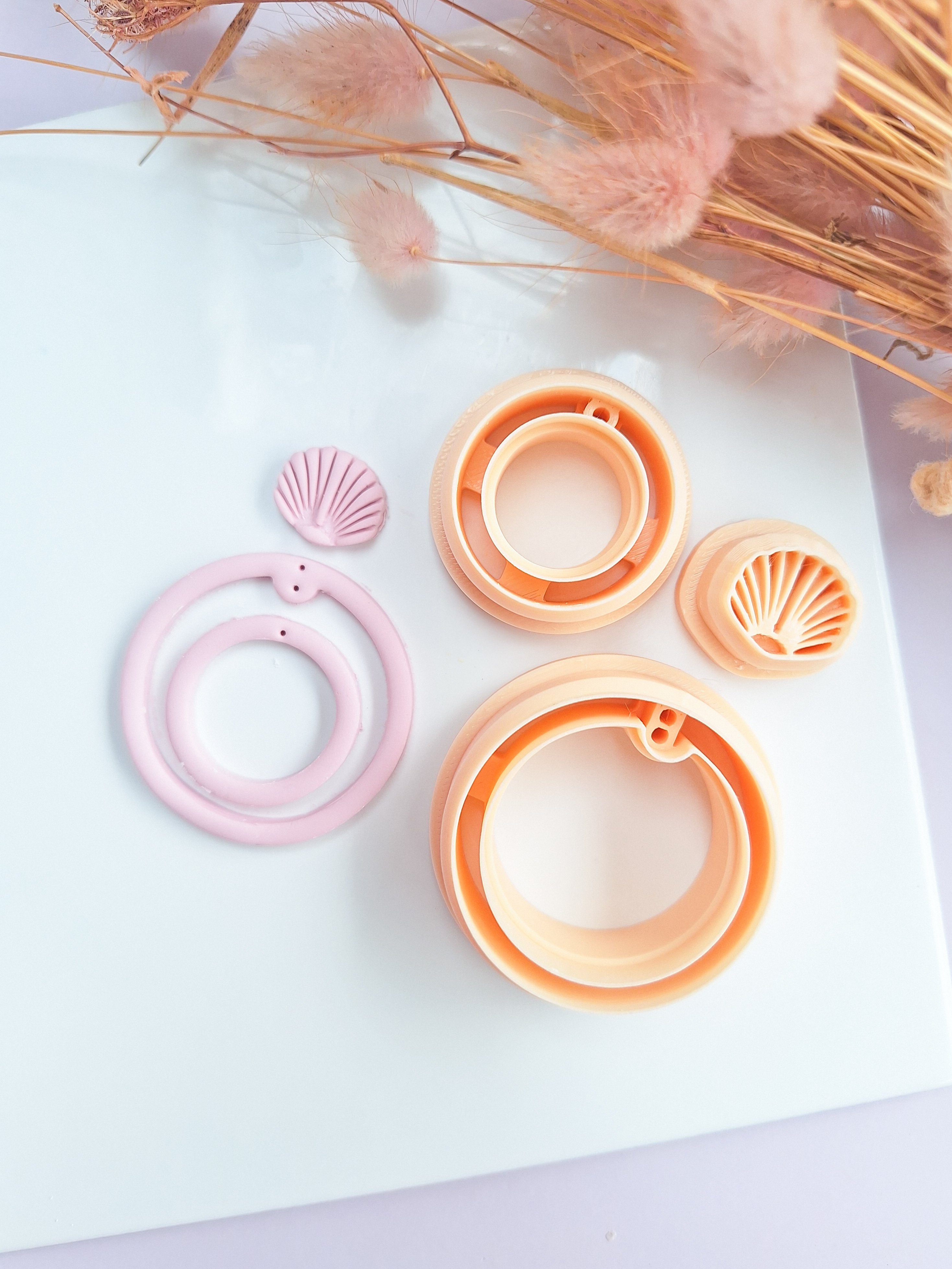 Clay cutter - Shell and skinny circle