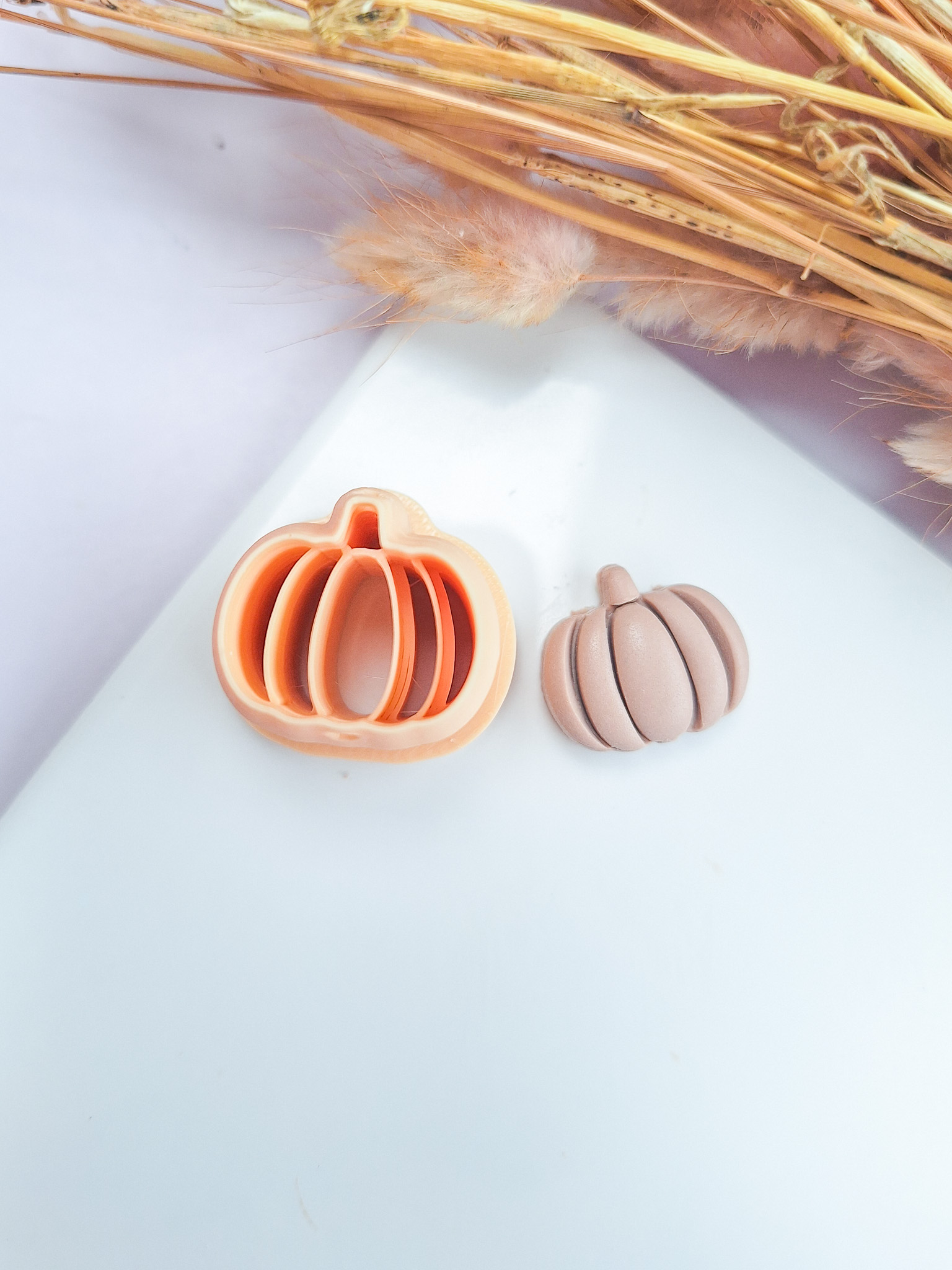 Clay cutter - Bead - Pumpkin charm