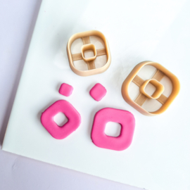 Clay cutter - Rounded square donut 30mm