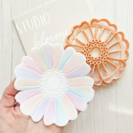 Trinket dish cutters