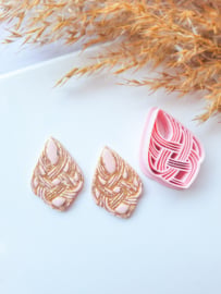 Clay cutter - Braided teardrop