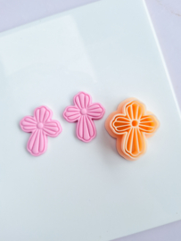 Clay cutter - Flower petal cross