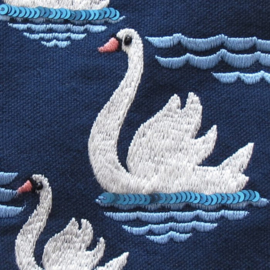 Toilettas - Garden swan pouch