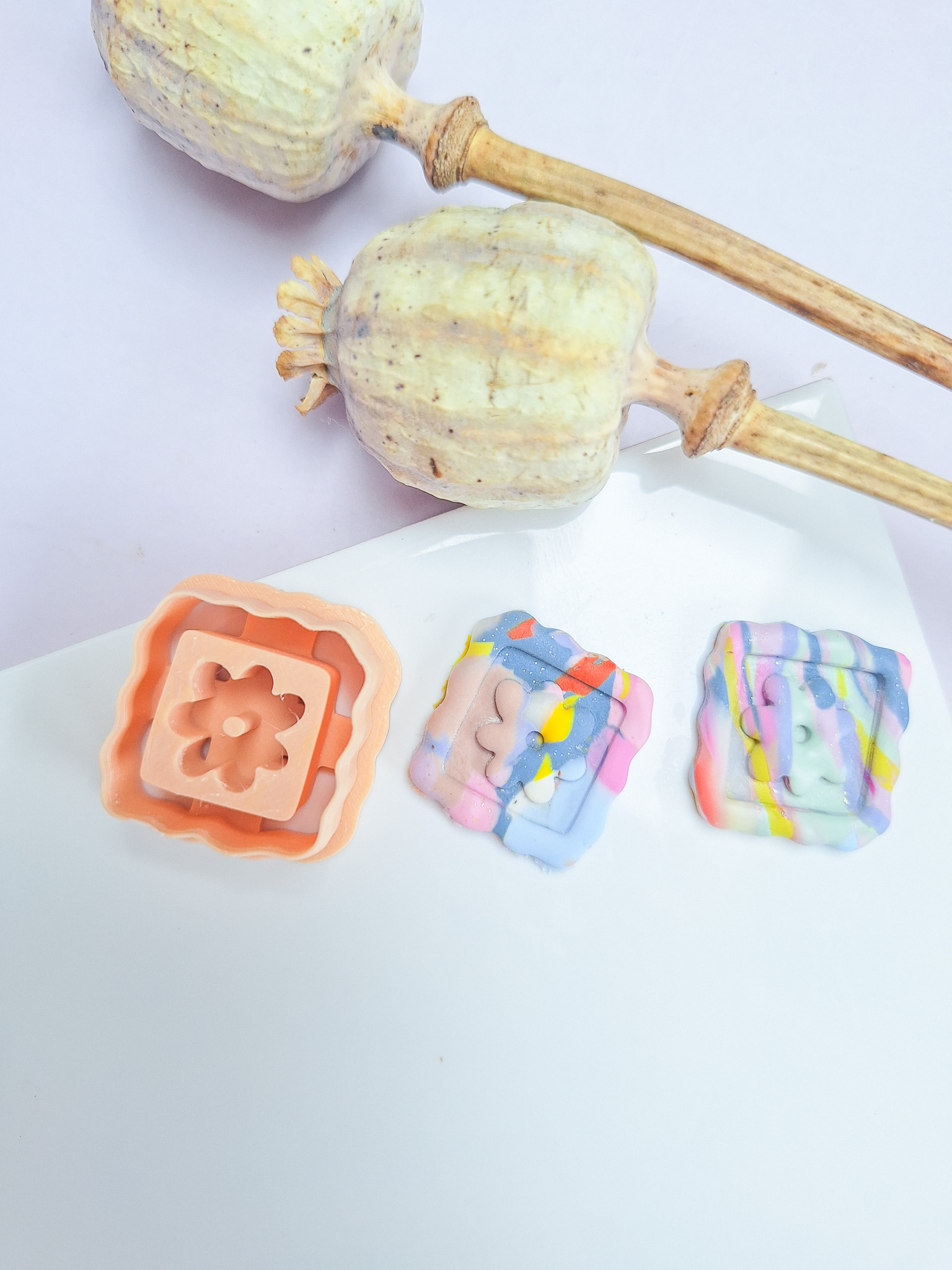 Clay cutter - Wobly retro flower - deboss