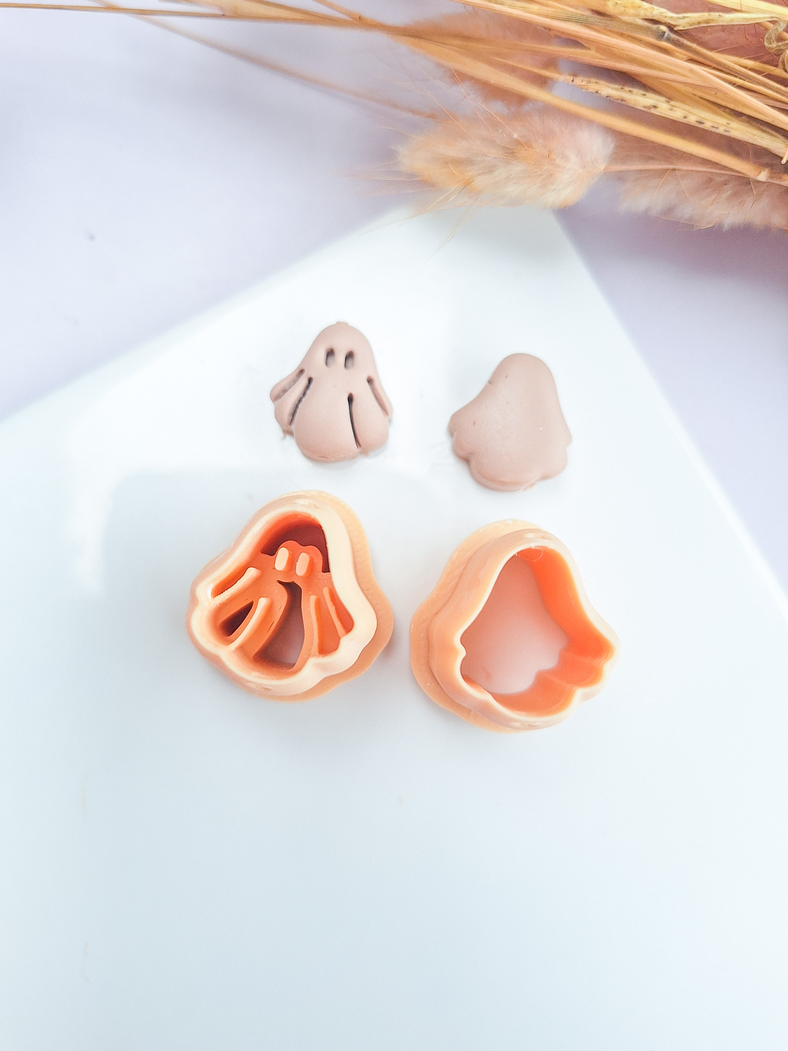 Clay cutter - Bead - Ghost charm