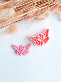 Clay cutter - Breast bow with wings