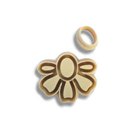 Clay cutter - Embossed flower