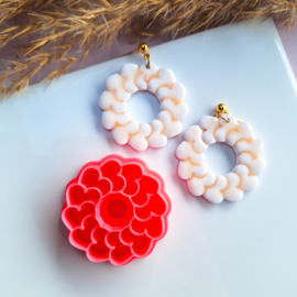 Cutter - Heart wreath 2
