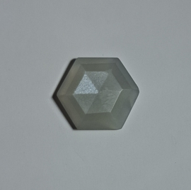 Grijze Maansteen (facet cabochon)