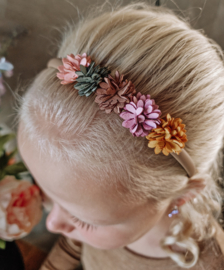 Diadem Leather flower mix