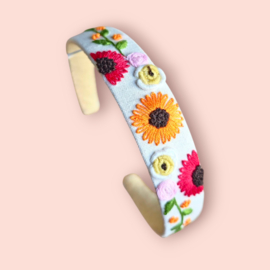 Diadeem Embroidery 11