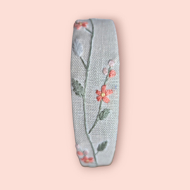 Diadeem Embroidery 12