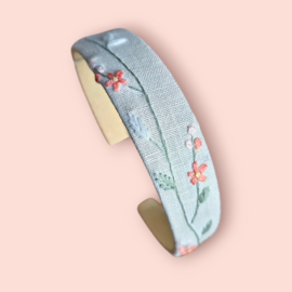 Diadeem Embroidery 12