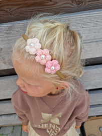 Diadem knotted daisy pink collours