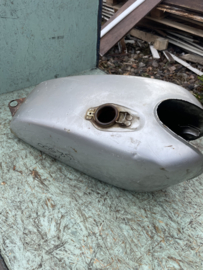 Yamaha sr 500 benzine tank
