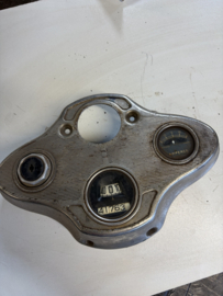A ford dasboard speedometer