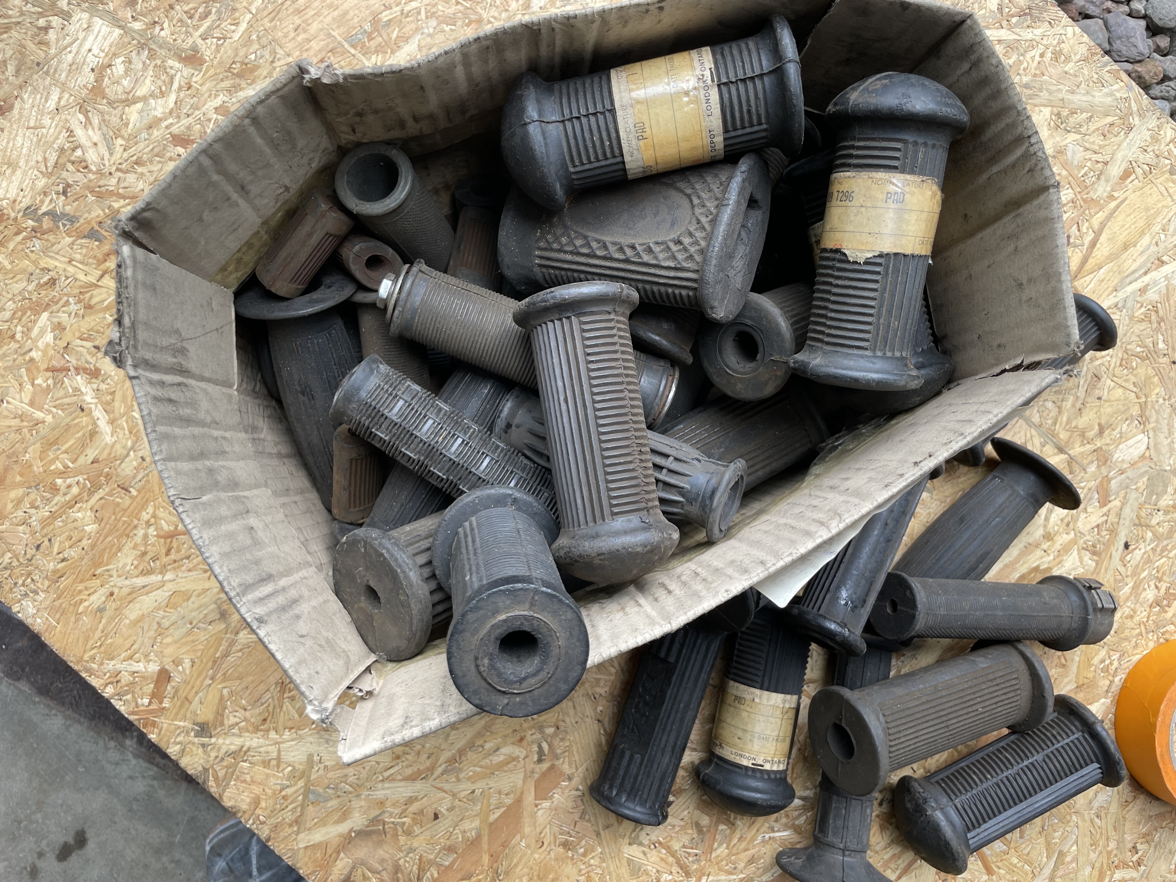 Doosje vol voetsteun rubbers
