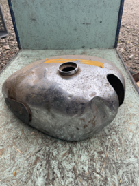 Matchless benzine tank
