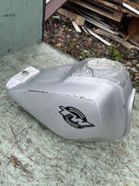Yamaha tw benzine tank