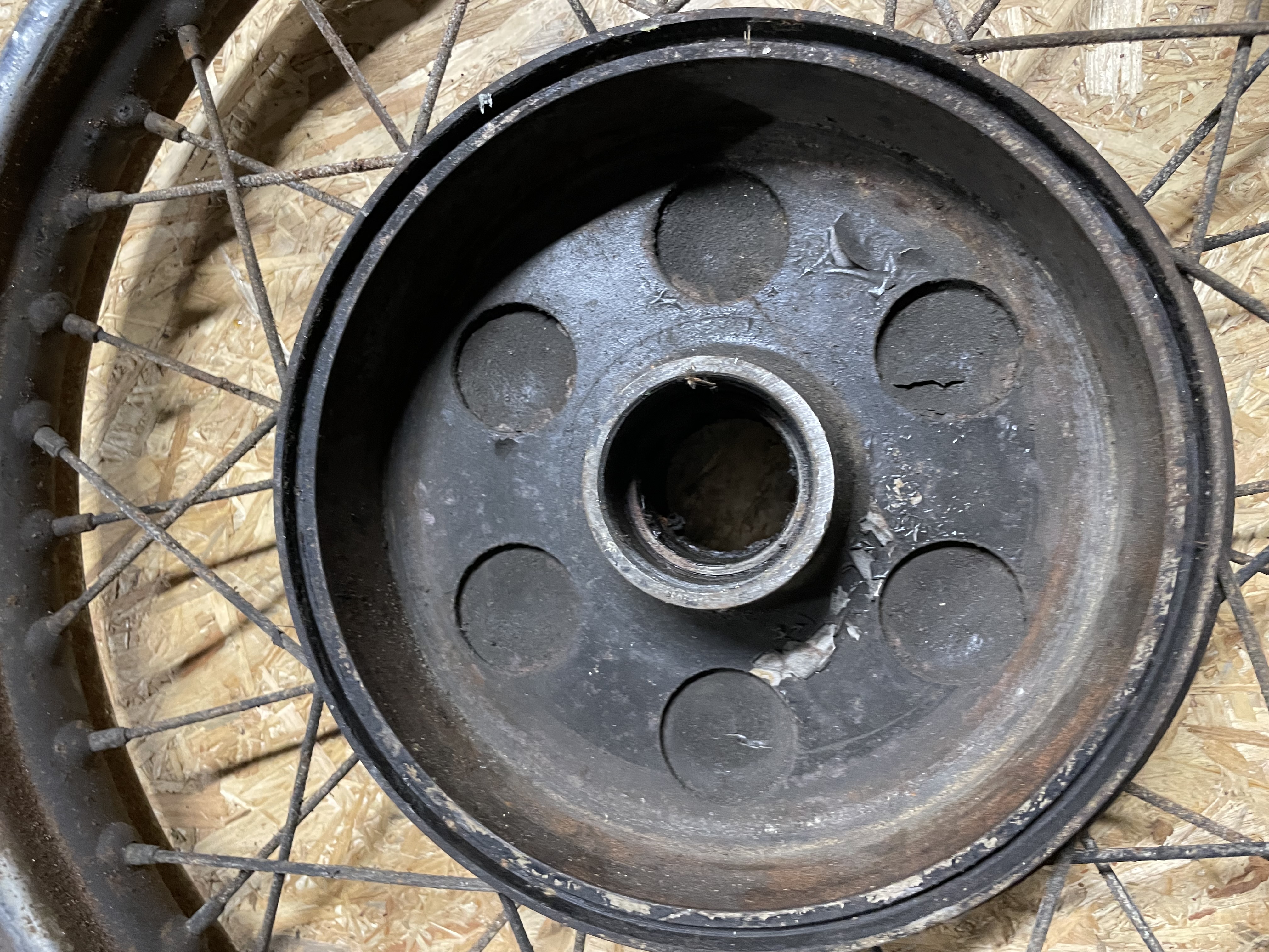 BSA goldstarwheel