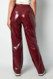 LEATHERLOOK BROEK - BORDEAUX ROOD