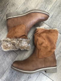 FUR BOOTS - CAMEL