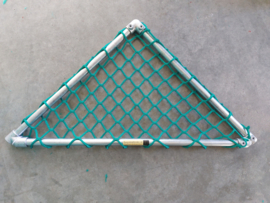 Driehoekig slowfeeder frame met net