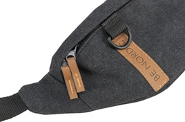 TRIXIE BE NORDIC HEUPTAS ZWART 24X8X11 CM RIEM 50-165 CM