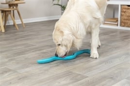 TRIXIE HONDEN SNACKSLANG TPR 59 CM