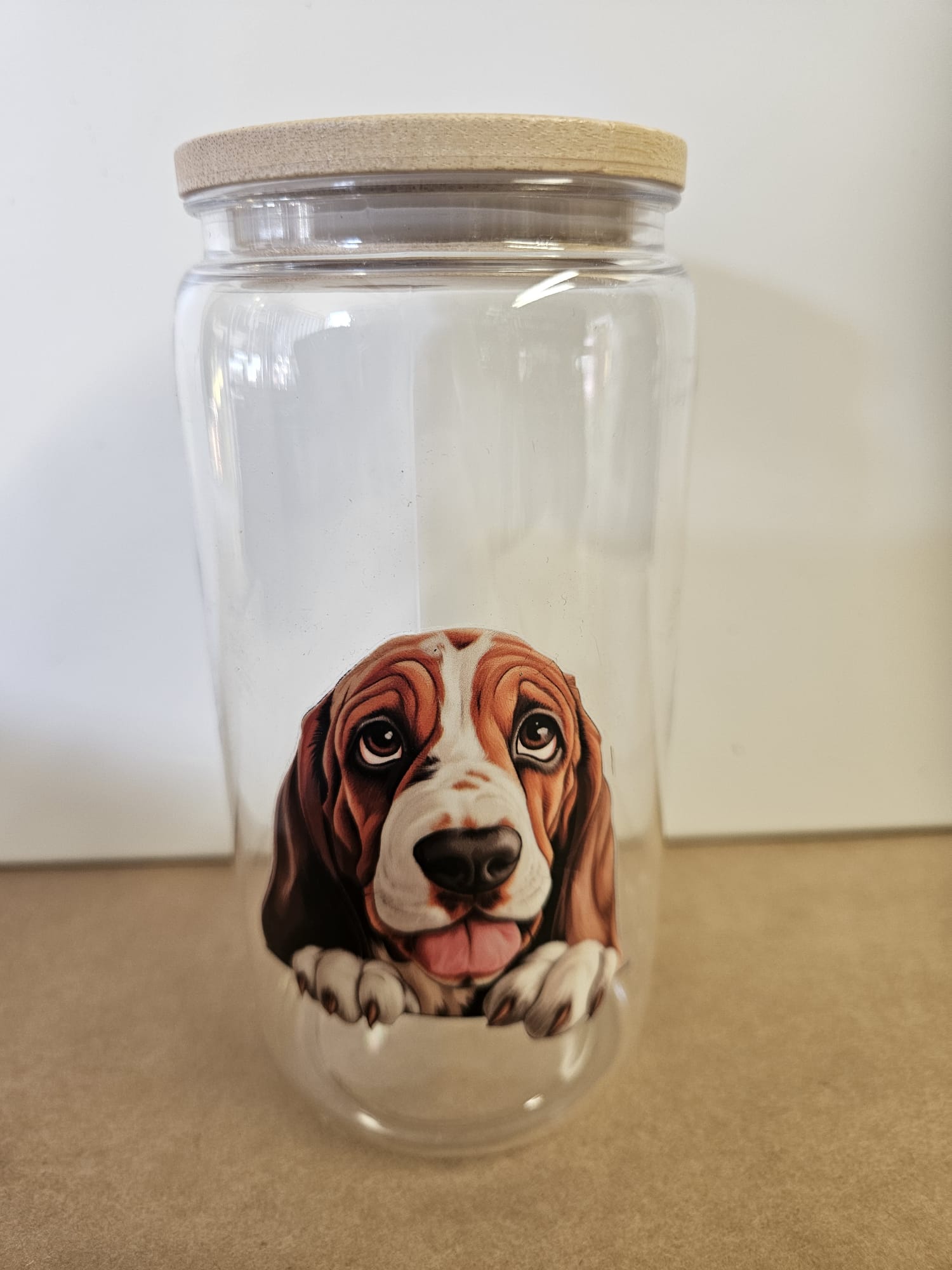 Mooie handgemaakte plastic drinkbeker met Basset Hound